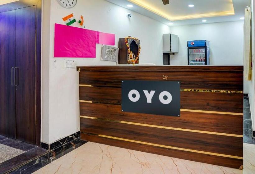 Fabhotel Vishal Palace