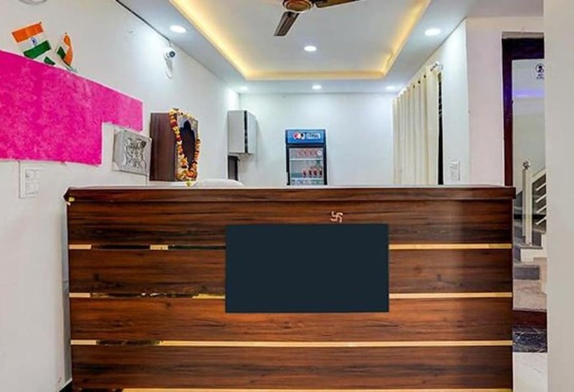 Fabhotel Vishal Palace