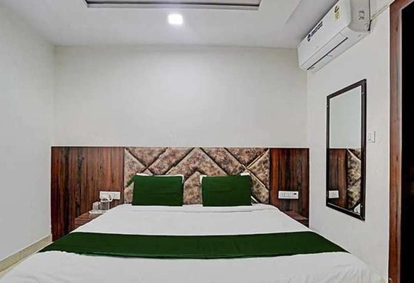 Fabhotel Vishal Palace