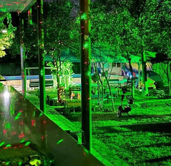 پانسیون Napoli Nataxtari Hotel,pool,bar