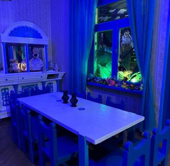 پانسیون Napoli Nataxtari Hotel,pool,bar