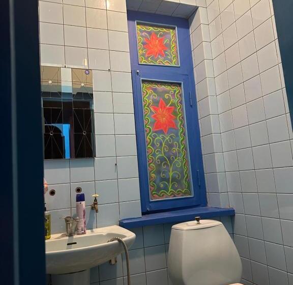 پانسیون Napoli Nataxtari Hotel,pool,bar