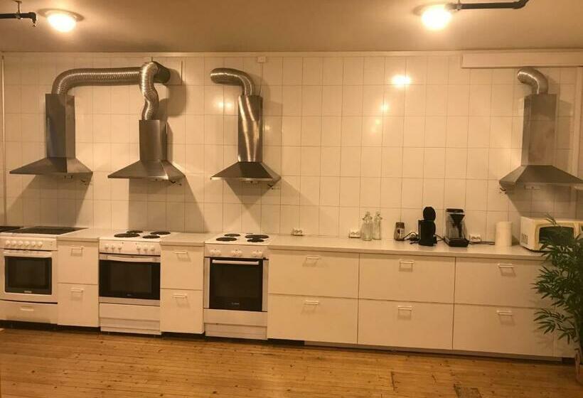 Общежитие Leirvik Vandrehjem