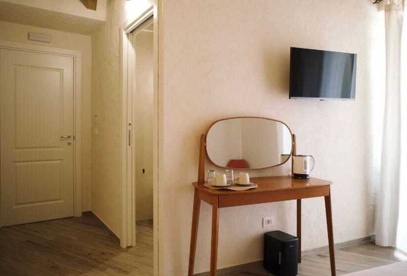 تختخواب و صبحانه Casa Marinari