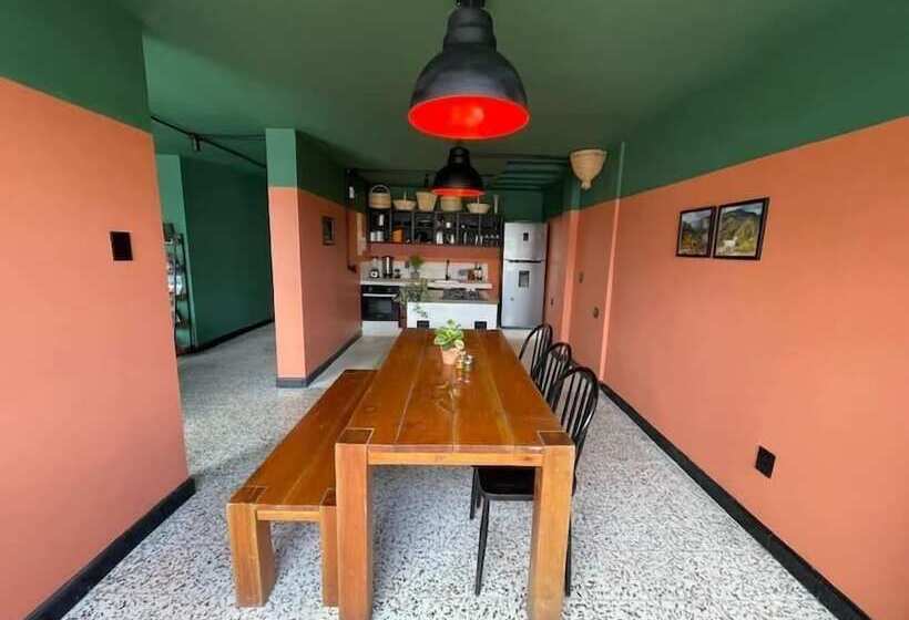 مبيت وإفطار La Bonita Guesthouse