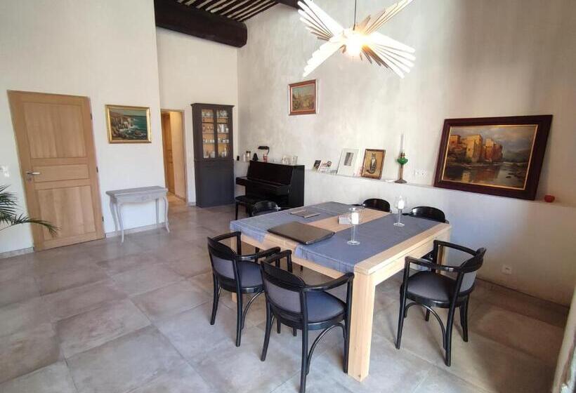 ベッドアンドブレックファースト Le Clos Du Grenadier, Maison D Hôtes