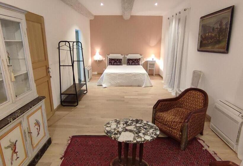 ベッドアンドブレックファースト Le Clos Du Grenadier, Maison D Hôtes