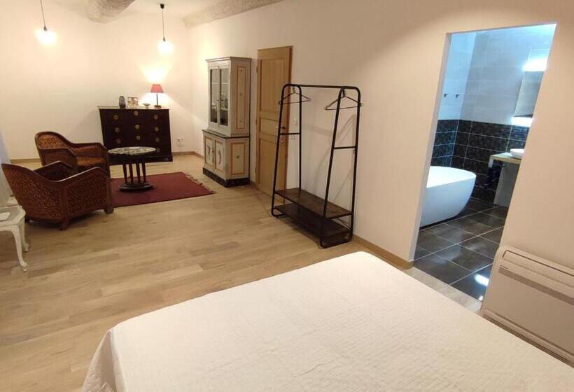 ベッドアンドブレックファースト Le Clos Du Grenadier, Maison D Hôtes