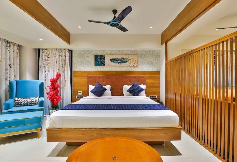 Fabhotel Prime Empyrean