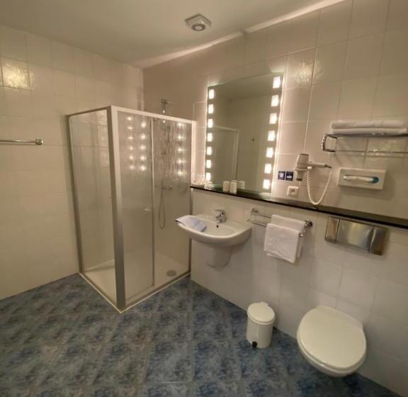 בית מלון כפרי Altitude