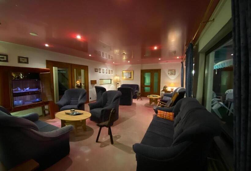 בית מלון כפרי Altitude