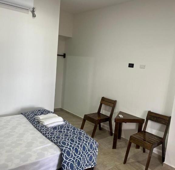 هتل Hostería Ibiza