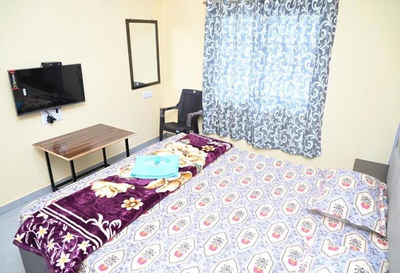 فندق Nakshatra Resort