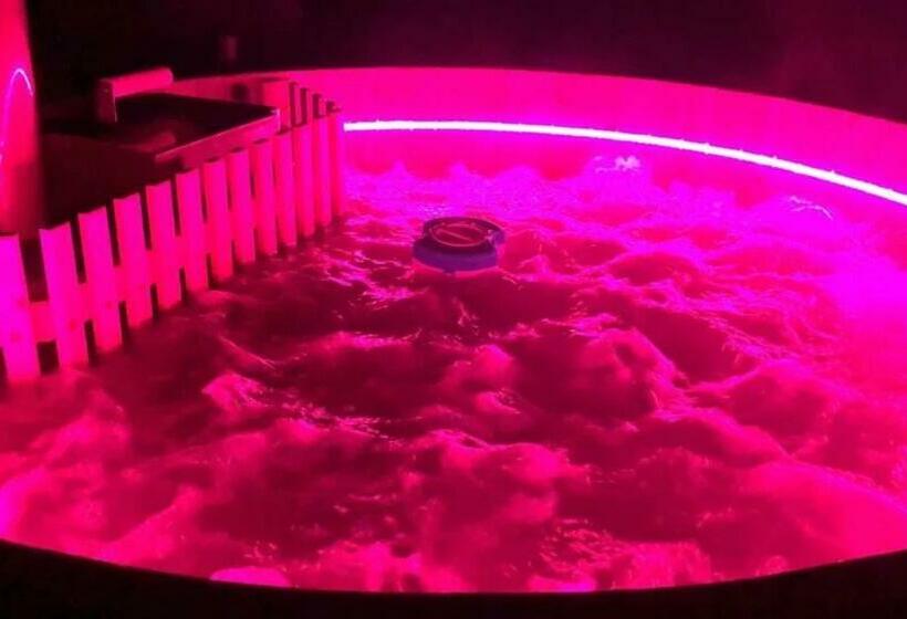 فندق Pensiunea Kacsó