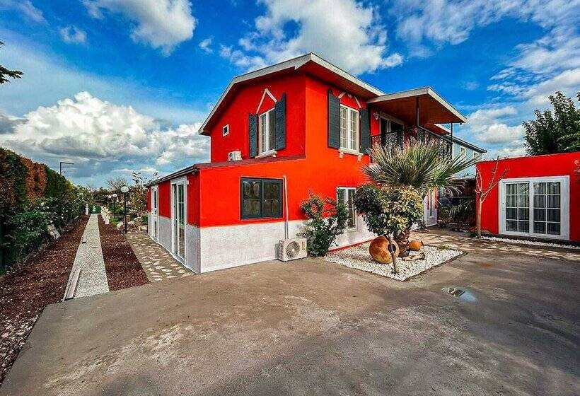 בית מלון כפרי Portofino Urla Boutique