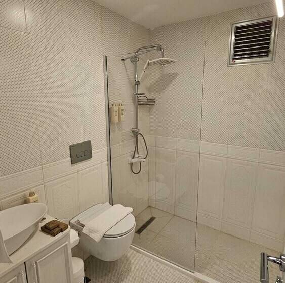 בית מלון כפרי Portofino Urla Boutique