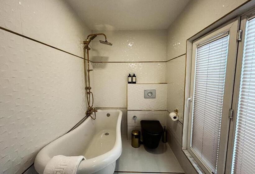 בית מלון כפרי Portofino Urla Boutique