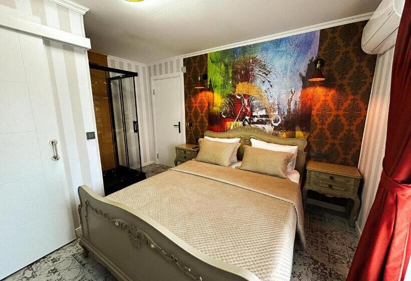 בית מלון כפרי Portofino Urla Boutique