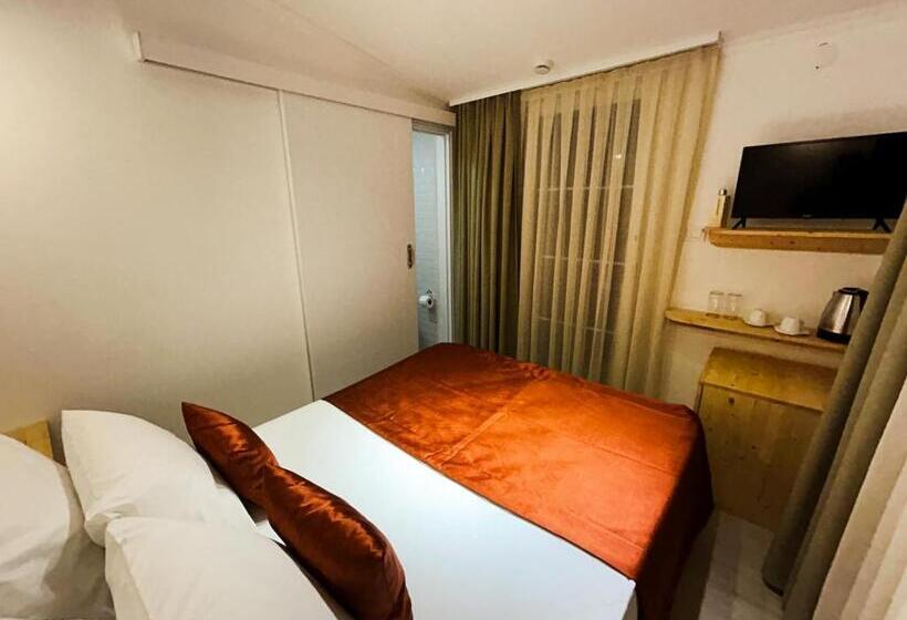 בית מלון כפרי Portofino Urla Boutique