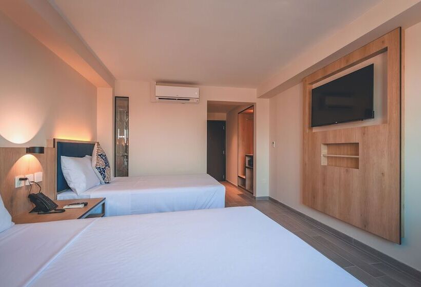 Lyz Business Hotel Piura