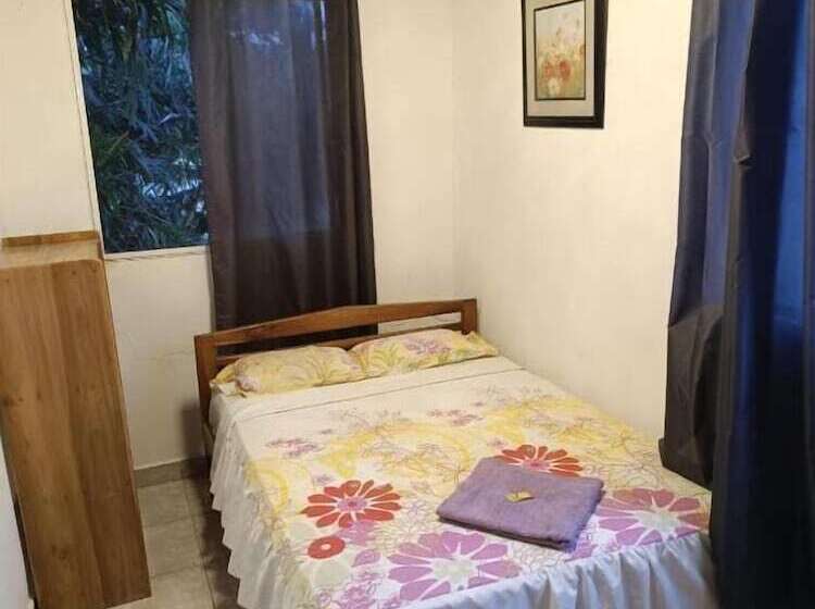 Пансион Casa Shangri La