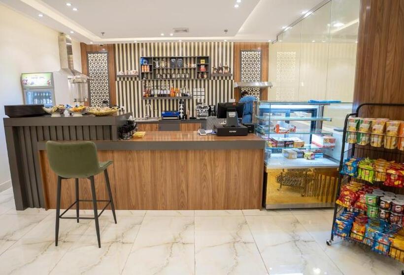 البرج الازرق شقق فندقية Alburj Alazraq