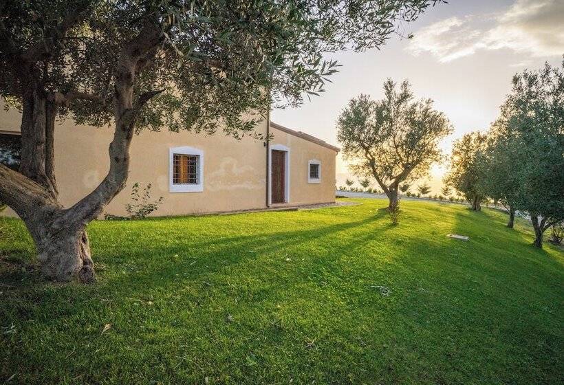 مبيت وإفطار Foresteria Di Serracavallo