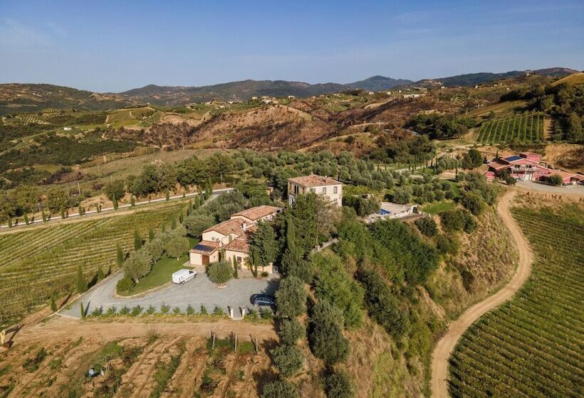 مبيت وإفطار Foresteria Di Serracavallo