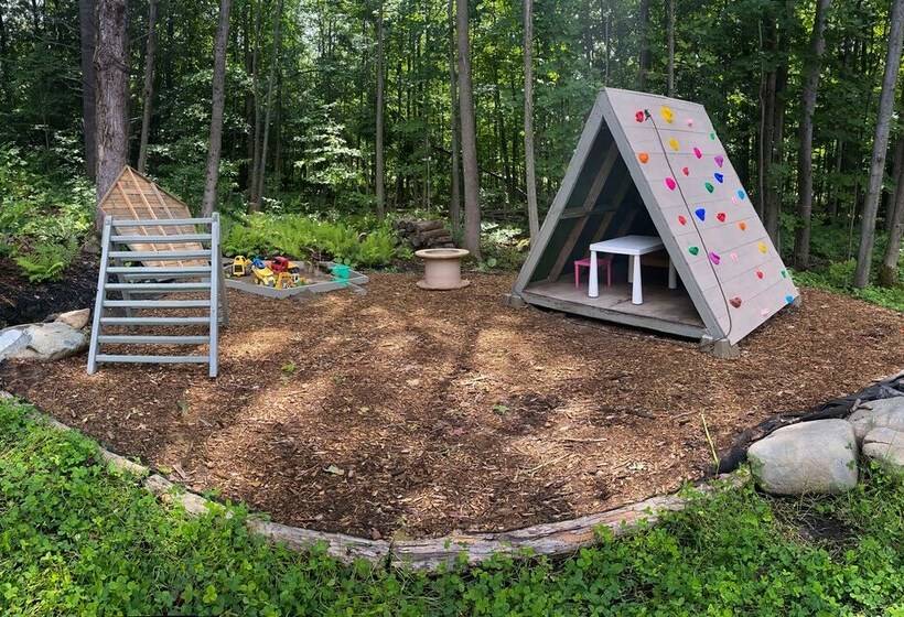 민박 Le Camp Caché Shefford