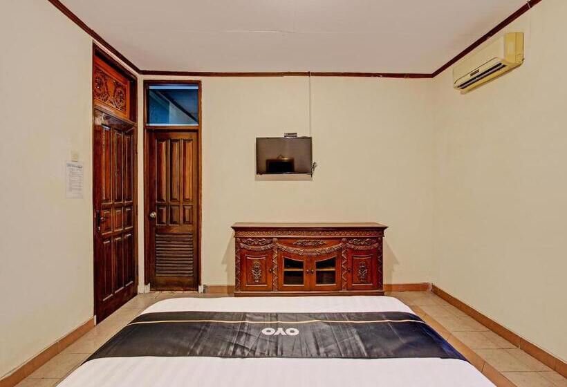 Отель Capital O 92894 Griya Lathifah Homestay Syariah