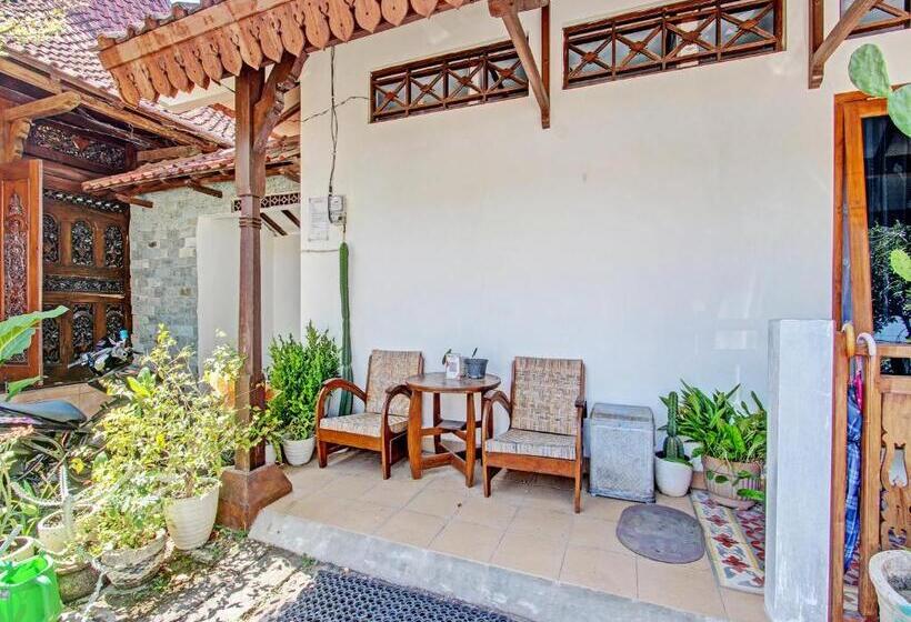 هتل Capital O 92894 Griya Lathifah Homestay Syariah