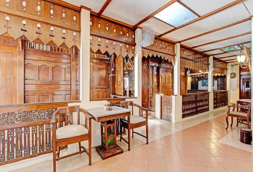 هتل Capital O 92894 Griya Lathifah Homestay Syariah