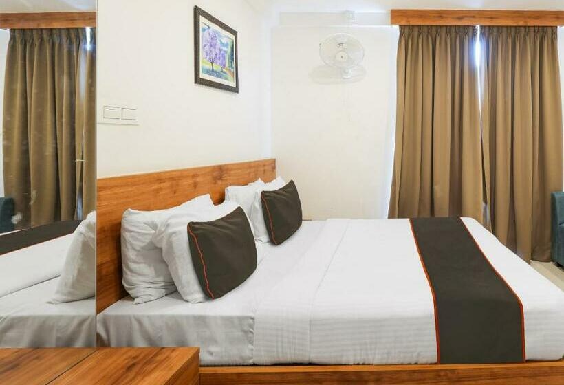 Отель Collection O M&m Hospitality Kiap Airport Back Gate