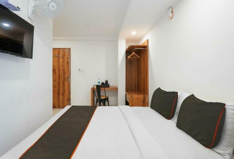 Отель Collection O M&m Hospitality Kiap Airport Back Gate