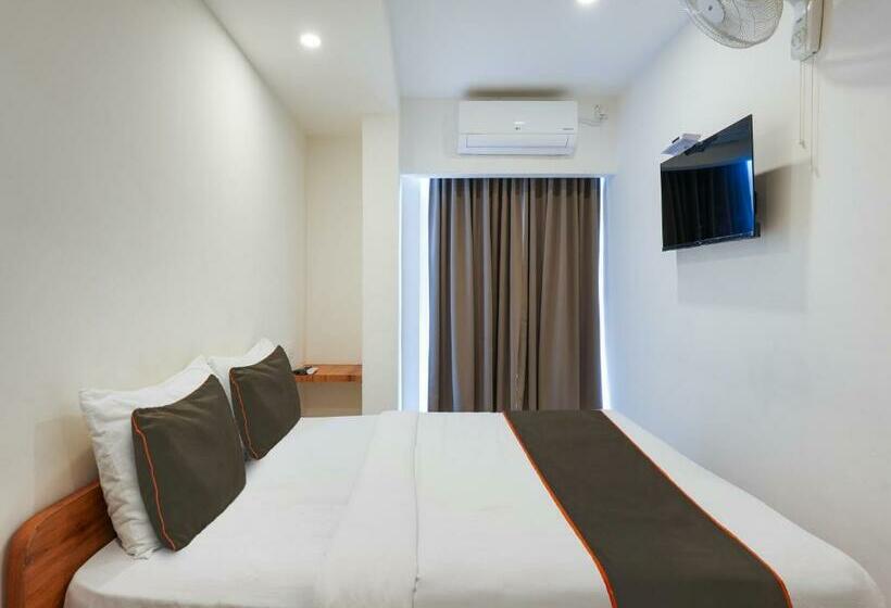 Отель Collection O M&m Hospitality Kiap Airport Back Gate