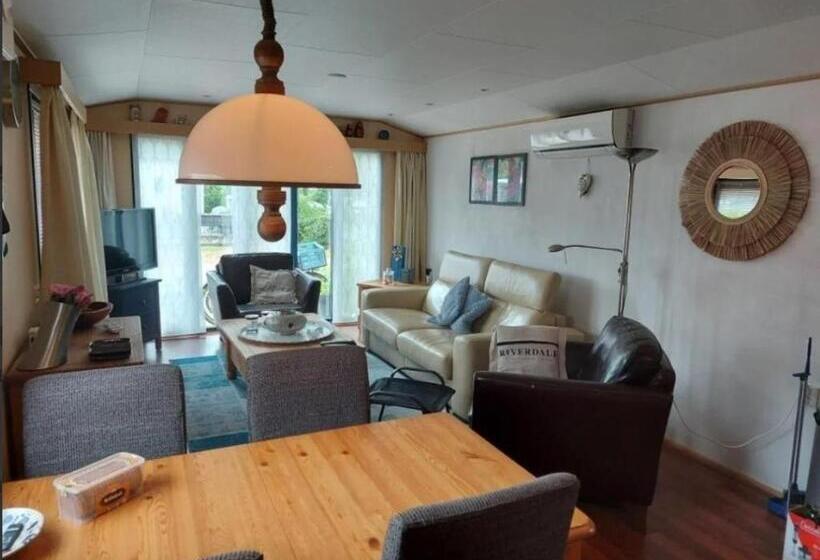 בית מלון כפרי Datsja Baboeska