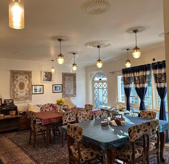 酒店 Heritage Rose Inn