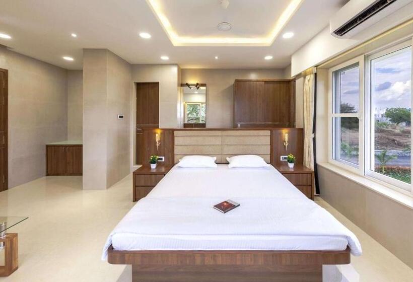 בית מלון כפרי Nanded Boutique Retreat