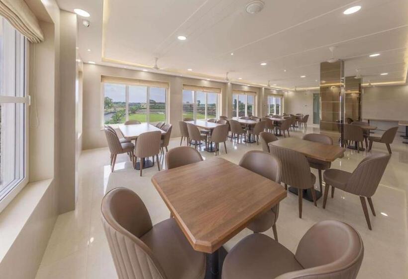 בית מלון כפרי Nanded Boutique Retreat