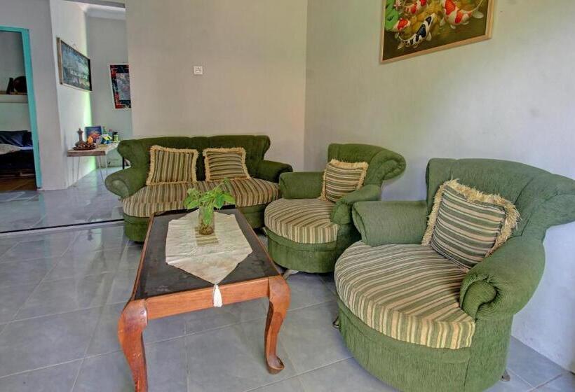 ホテル Oyo 92825 Kamar Lombok