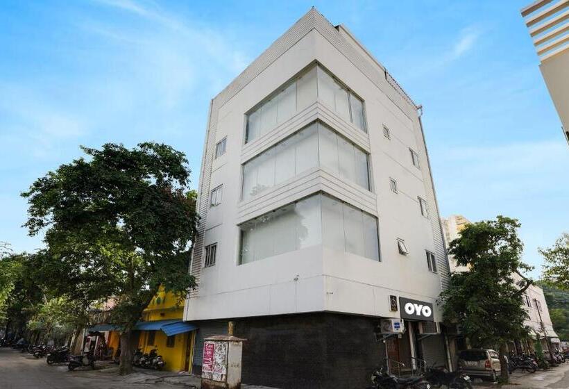 בית מלון כפרי Oyo Flagship Abisha Villa