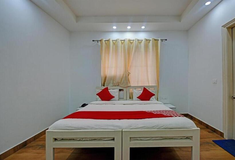 בית מלון כפרי Oyo Flagship Royal Residency