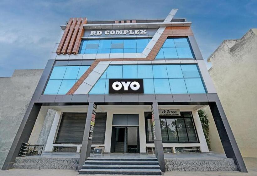 فندق Oyo Flagship Royal Residency