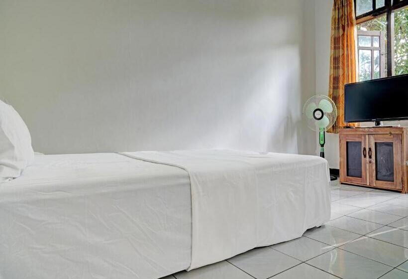 酒店 Spot On 92856 Home Stay Syariah Aom Kusman