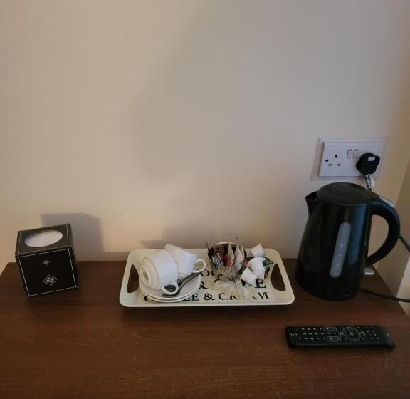 Мотель The Jolly Sailor