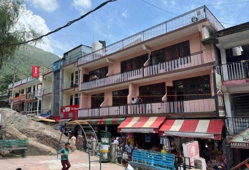 Oyo Flagship Hotel Aakarsh