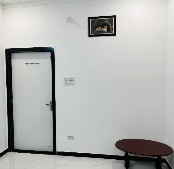 بنسيون Govardhan Villas Farm Stay