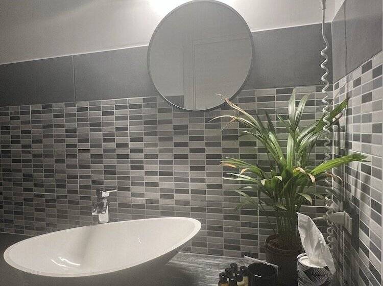 Пансион Kalasó Design Guest House   Rome Airport