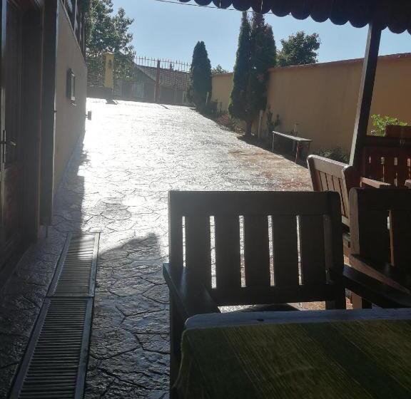 פנסיון Vila Marina