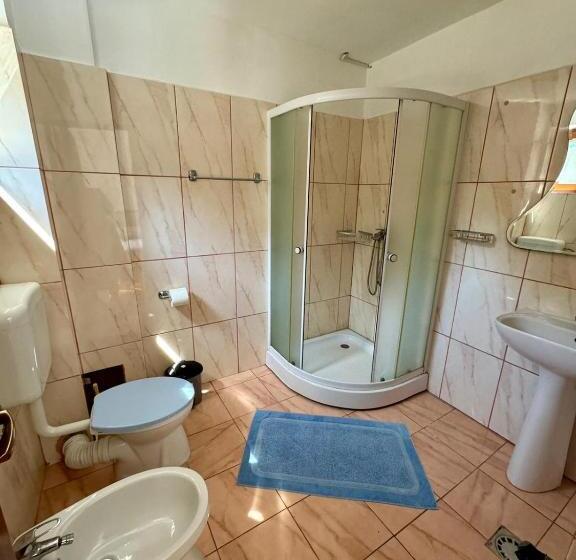 פנסיון Vila Marina